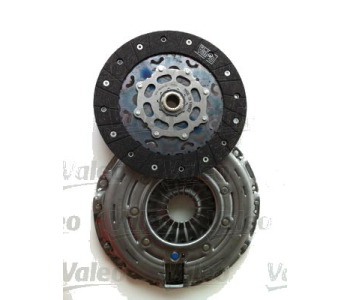 Комплект съединител VALEO 828118 за PEUGEOT 208 от 2012