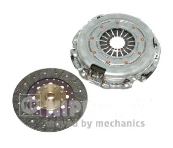 Комплект съединител NIPPARTS N2010902 за CHEVROLET CAPTIVA (C100, C140) от 2006 до 2011