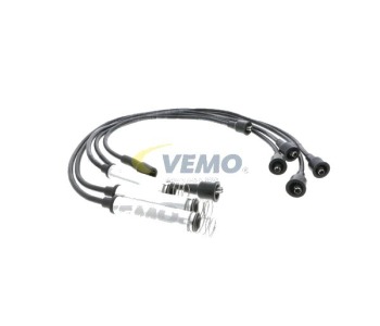 Комплект запалителни кабели VEMO за OPEL ASCONA C (81_, 86_, 87_, 88_) седан от 1981 до 1988