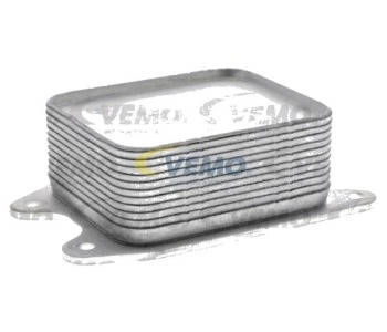 Маслен радиатор, двигателно масло VAICO за SEAT LEON (5F1) хечбек от 2012