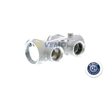 Корпус на термостат VEMO V30-99-0183 за MERCEDES C (S204) комби от 2007 до 2014