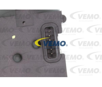 Термошалтер, вентилатор на радиатора VEMO V15-99-1951-3 за AUDI A4 (8D2, B5) от 1994 до 2001