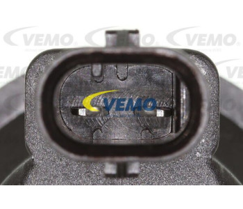 Управляващ блок, електрически вентилатор (охлаждане на двига VEMO V10-79-0028 за SEAT LEON (1M1) от 1999 до 2006
