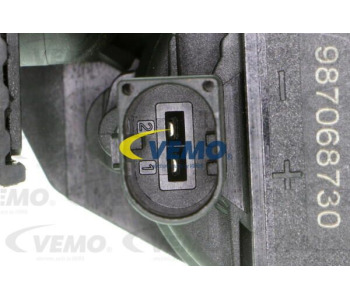 Регулатор, обдухване интериор VEMO V10-79-0018 за AUDI A5 купе (8T3) от 2007 до 2017