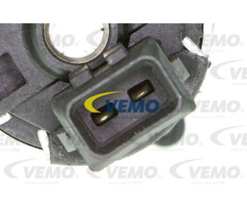 Допълнителна водна помпа VEMO V10-16-0016 за SEAT EXEO ST (3R5) комби от 2009