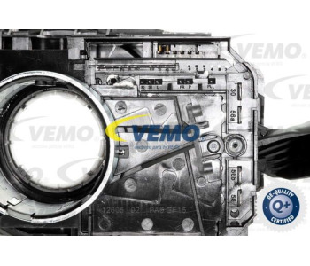 Термостат, охладителна течност VEMO V15-99-2003 за VOLKSWAGEN PASSAT B5 (3B5) комби от 1997 до 2000