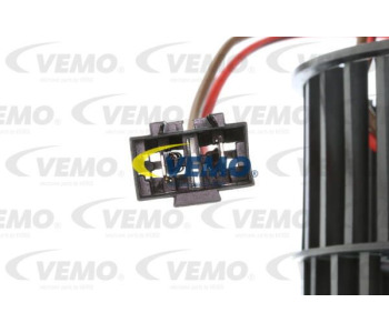 Тръбопровод за високо налягане/вакуум, климатизация VEMO V15-20-0098 за AUDI Q5 (8R) от 2008 до 2012