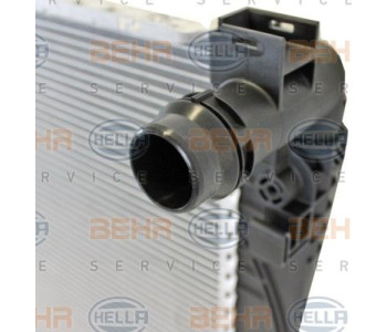 Радиатор, охлаждане на двигателя HELLA 8MK 376 703-024 за BMW 3 Ser (E30) седан от 1982 до 1992
