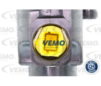 Компресор, климатизация VEMO V24-15-0020 за FIAT 500 (312) от 2007