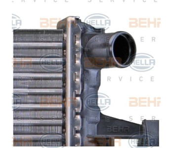 Радиатор, охлаждане на двигателя HELLA 8MK 376 711-251 за MERCEDES C (S202) комби от 1996 до 2001