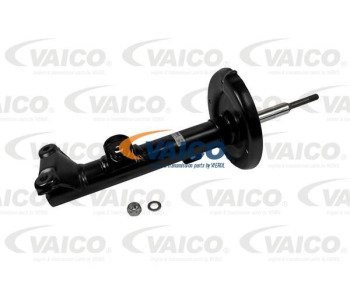 Фланец за охладителната течност VAICO V30-1909 за MERCEDES C (S203) комби от 2001 до 2007