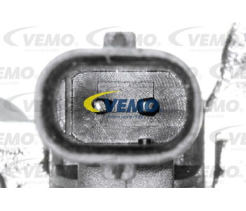 Корпус на термостат VEMO V30-99-0102 за MERCEDES C (S203) комби от 2001 до 2007