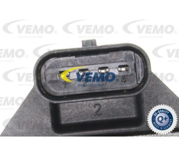 Кондензатор, климатизация VEMO V30-62-1038 за MERCEDES E (C207) купе от 2009