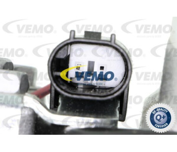 Маслен радиатор, двигателно масло VEMO V30-60-1341 за MERCEDES E (C207) купе от 2009
