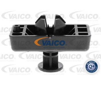 Маркуч на радиатора VAICO V30-2971 за MERCEDES GLK (X204) от 2008