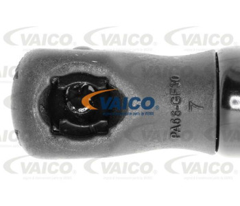 Маркуч на радиатора VAICO V30-2905 за MERCEDES C (S204) комби от 2007 до 2014