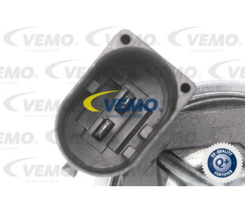 Компресор, климатизация VEMO V30-15-0061 за MERCEDES E (S210) комби от 1996 до 2003