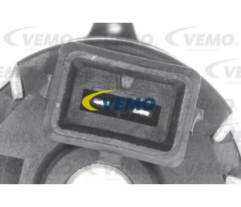 Кондензатор, климатизация VEMO V30-62-1029 за MERCEDES E (S211) комби от 2003 до 2009