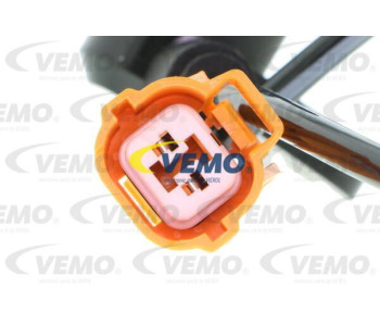 Всмукващ вентилатор, въздух за купето VEMO V30-03-1256-1 за MERCEDES E (S210) комби от 1996 до 2003