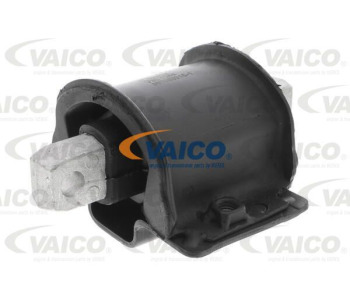 Маркуч на радиатора VAICO V30-1579 за MERCEDES E (W210) седан от 1995 до 2003