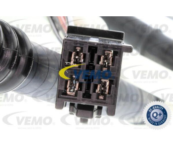 Тръбопровод за ниско налягане, климатична система VEMO V30-20-0014 за MERCEDES E (W210) седан от 1995 до 2003