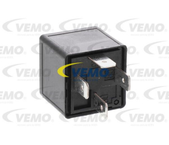 Интеркулер (охладител за въздуха на турбината) VEMO V46-60-0007 за RENAULT MASTER II (JD) пътнически от 1998 до 2011
