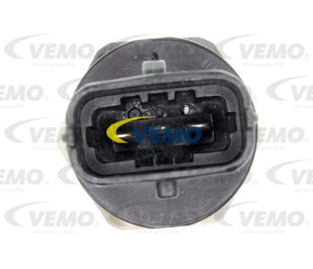 Корпус на термостат VEMO V46-99-1377 за RENAULT CLIO III (BR0/1, CR0/1) от 2005 до 2012