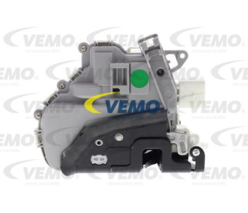 Вентилатор, охлаждане на двигателя VEMO V15-01-1820 за VOLKSWAGEN POLO (6KV2) CLASSIC седан от 1995 до 2002