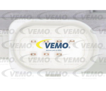 Вентилатор, охлаждане на двигателя VEMO V15-01-1816 за VOLKSWAGEN POLO (6V5) комби от 1997 до 2001