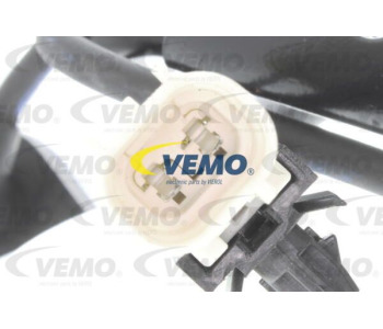 Маслен радиатор, двигателно масло VEMO V95-60-0020 за VOLVO V70 II (SW) комби от 1999 до 2008
