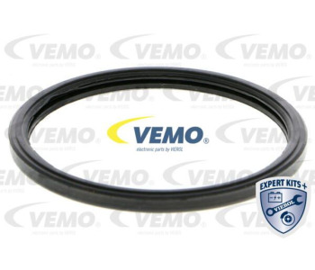 Корпус на термостат VEMO V95-99-0012 за VOLVO XC60 от 2008 до 2017