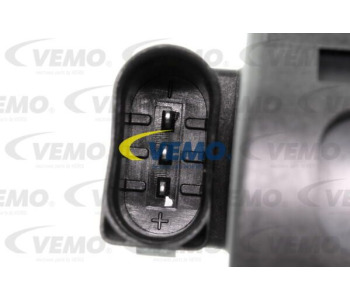 Регулиращ клапан на свободния ход, захранване с въздух VEMO V10-77-0921 за AUDI A4 Avant (8D5, B5) от 1994 до 2002
