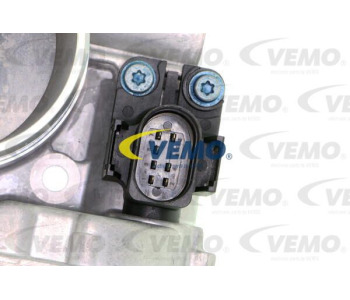 Корпус на дроселовата клапа VEMO V10-81-0055 за AUDI A4 (8D2, B5) от 1994 до 2001