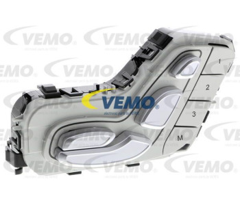 Корпус на дроселовата клапа VEMO V30-77-0136 за MERCEDES C (W202) седан от 1993 до 2000