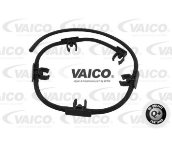 Гориевн маркуч VAICO V30-1468 за MERCEDES C (W202) седан от 1993 до 2000