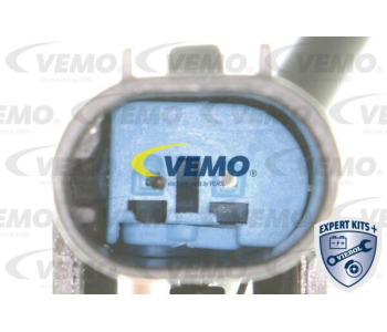 Корпус на дроселовата клапа VEMO V30-81-0013 за MERCEDES C (CL203) SPORTCOUPE от 2001 до 2008