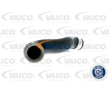 Въздуховод за турбината VAICO V10-2697 за VOLKSWAGEN PASSAT B5 (3B2) седан от 1996 до 2000