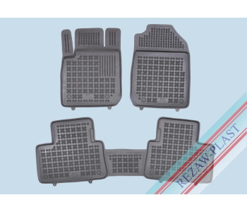 Гумени стелки черни 3-бр (1-ви и 2-ри ред седалки) за ISUZU D-MAX III (RG01) от 2019